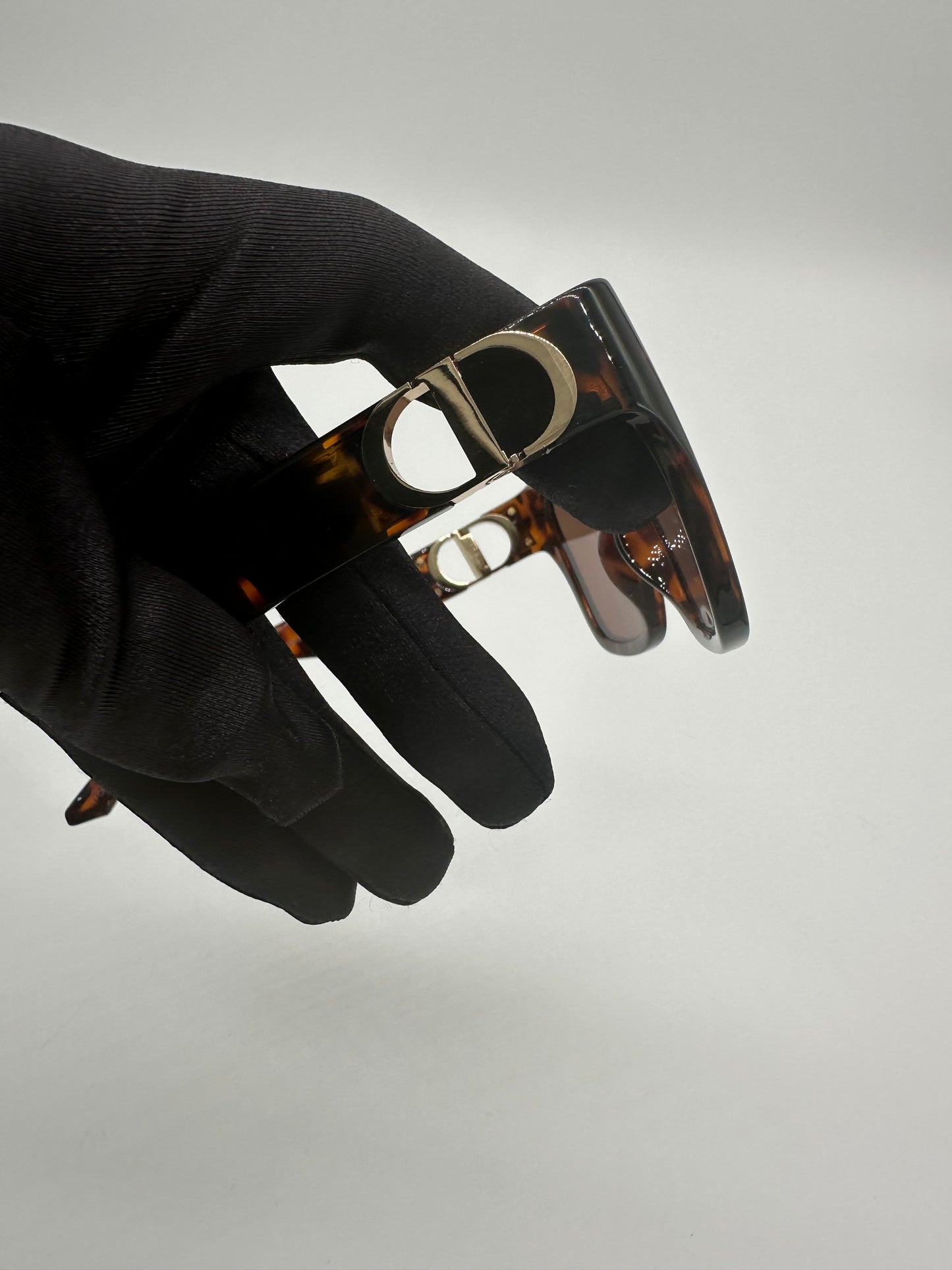 Luxury Soluciens Pre-owned DIOR Sunglasses