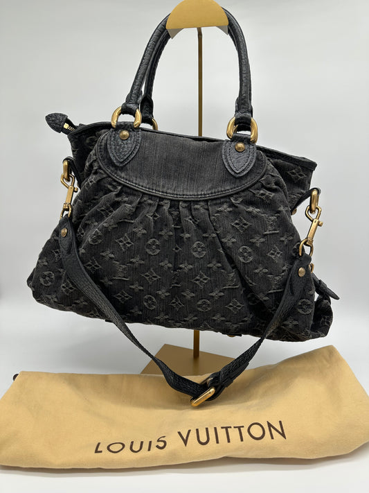 Luxury Soluciens Pre-Owned Black Denim Louis Vuitton Shoulder bag with brushed gold toned hardware