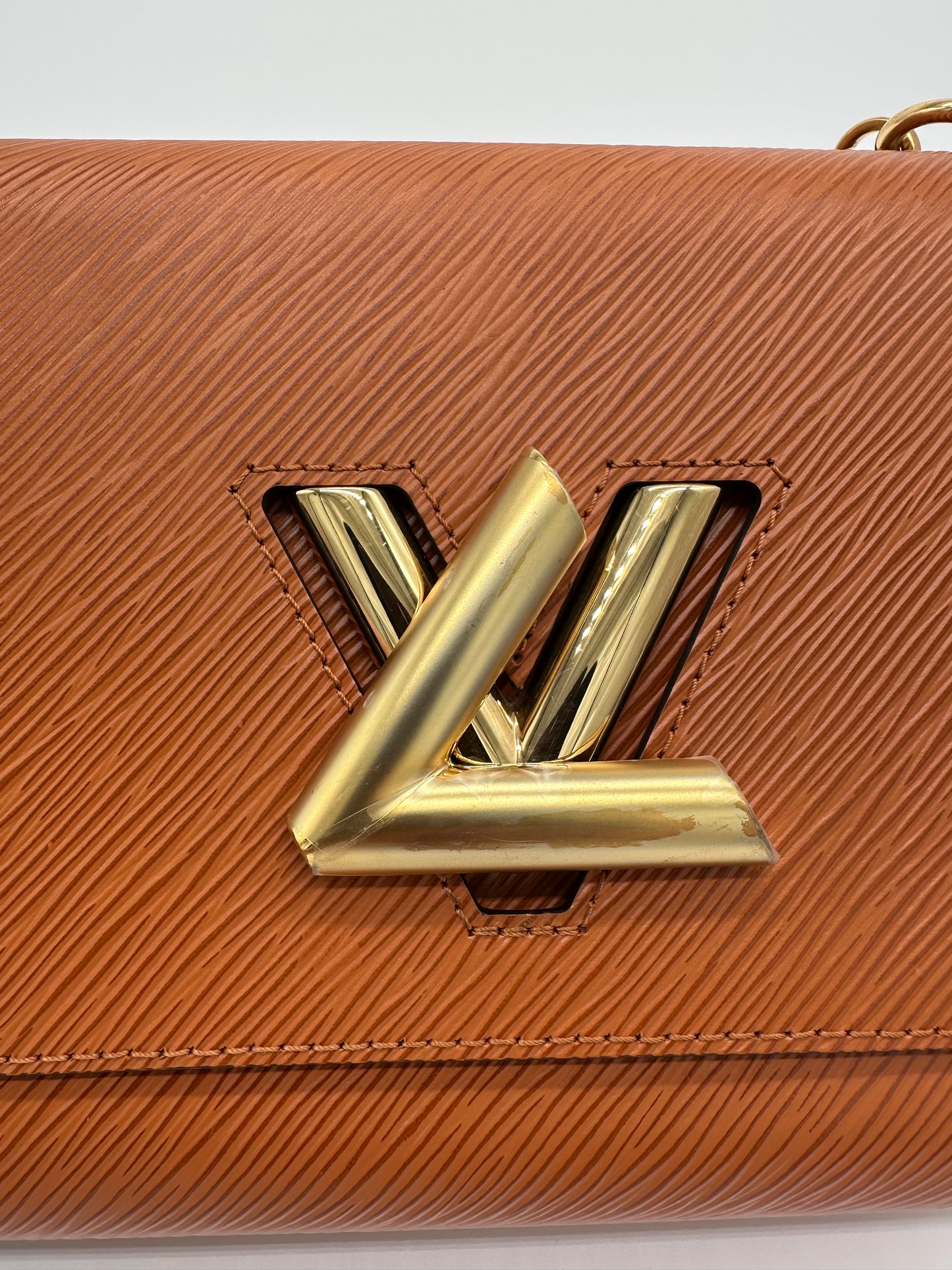 Luxury Soluciens Pre-Owned Louis Vuitton MM Epic Leather Twist